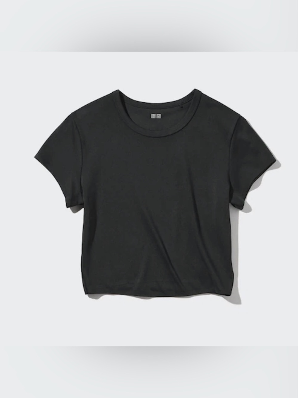 Uniqlo AIRism Shirt Womens Small Black Cropped Short Sleeve Stretch Tee Top